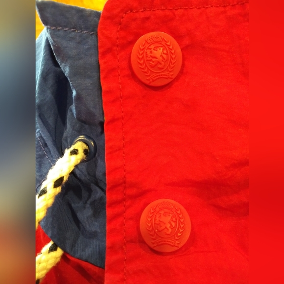 Tommy Hilfiger Spellout Jacket. VTG. 90's. Excellent Condition. Size XL - Picture 10 of 12